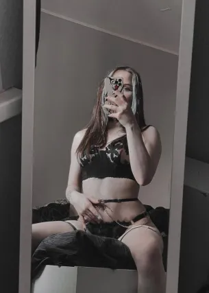 Александра - Фото 1